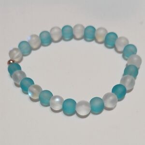 Elegant Blue and White Beaded Bracelet